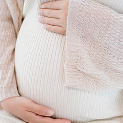 他认为，智↖🍍能电池“想象空间🈳🇹🇨巨大”，相关产↔👨‍👩‍👧